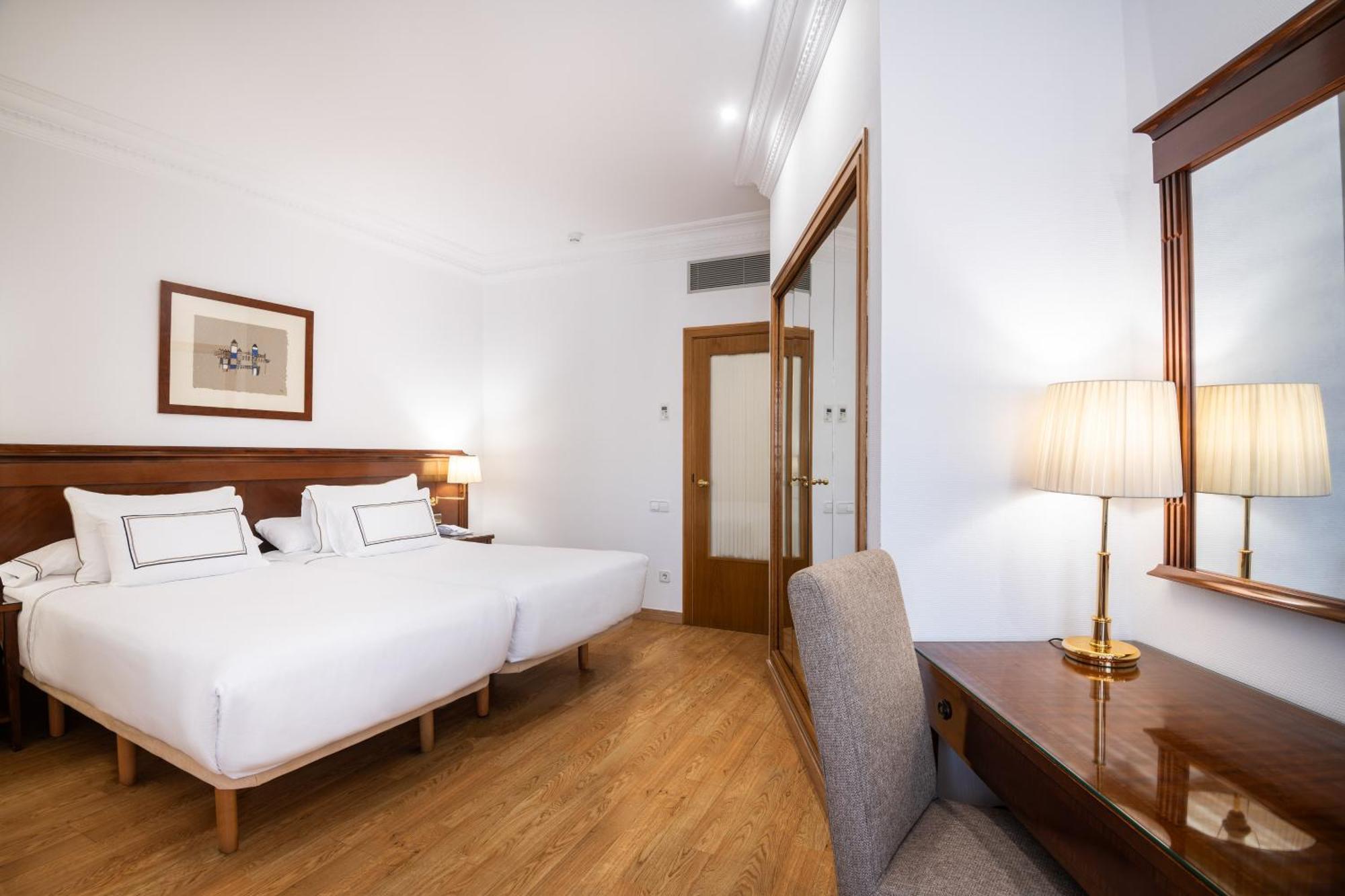 Melia Plaza Valencia Ξενοδοχείο Εξωτερικό φωτογραφία