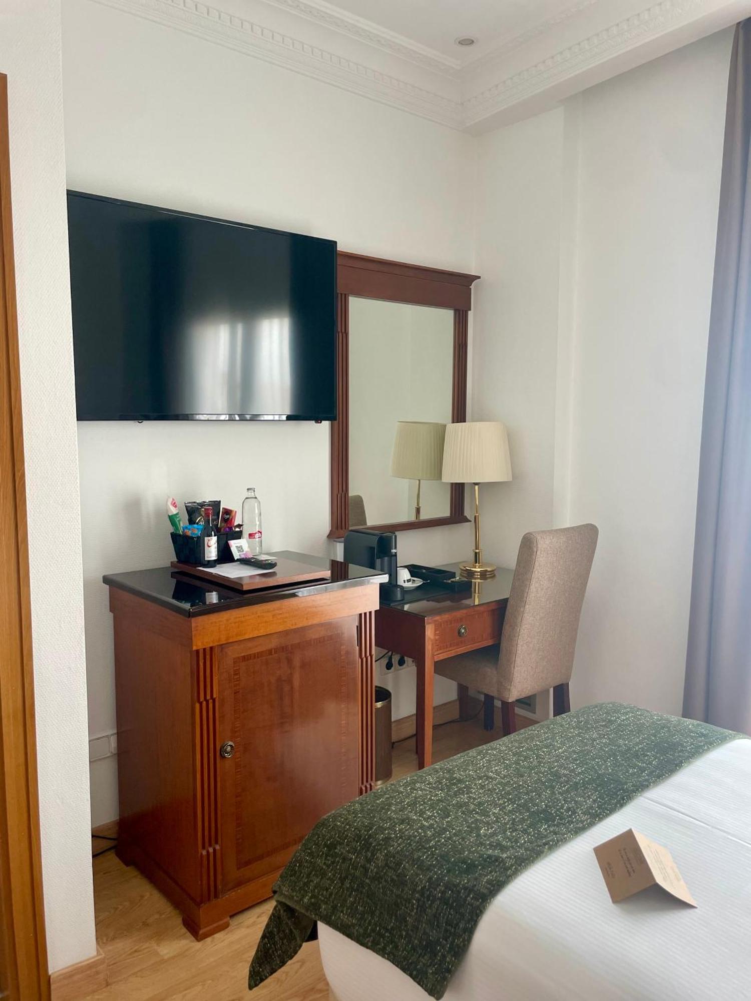 Melia Plaza Valencia Ξενοδοχείο Εξωτερικό φωτογραφία